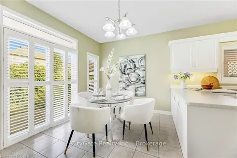 1057 Woodward Avenue Milton ON L9T 5Y2