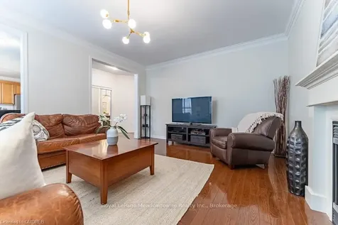 725 Switzer Crescent Milton ON L9T 0H3