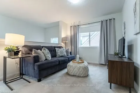 725 Switzer Crescent Milton ON L9T 0H3