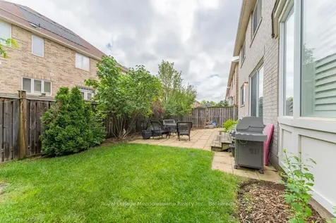 725 Switzer Crescent Milton ON L9T 0H3