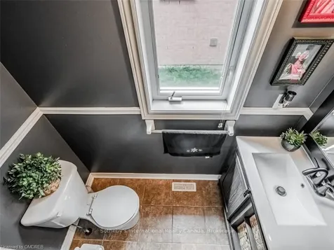 3397 Eglinton Avenue W Mississauga ON L5M 7W9
