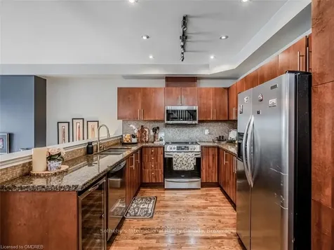 3397 Eglinton Avenue W Mississauga ON L5M 7W9