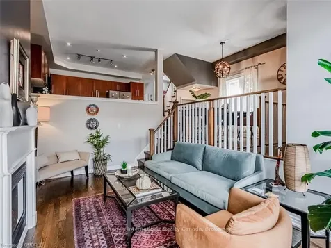 3397 Eglinton Avenue W Mississauga ON L5M 7W9