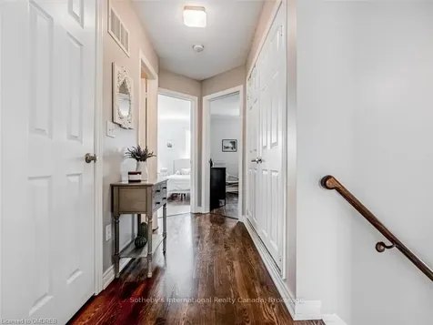 3397 Eglinton Avenue W Mississauga ON L5M 7W9