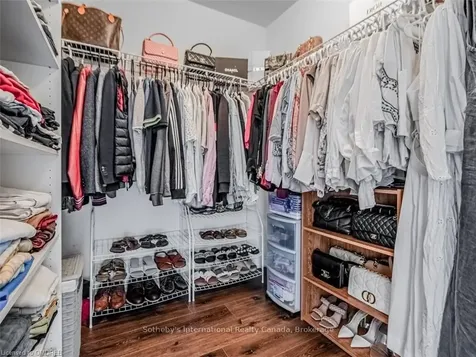 3397 Eglinton Avenue W Mississauga ON L5M 7W9