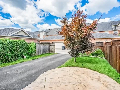 3397 Eglinton Avenue W Mississauga ON L5M 7W9