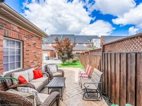 3397 Eglinton Avenue W Mississauga ON L5M 7W9