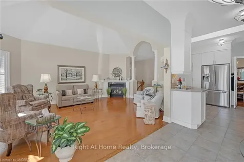 4300 Sarazen Drive Burlington ON L7M 4Y7