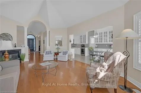 4300 Sarazen Drive Burlington ON L7M 4Y7