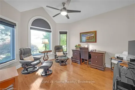 4300 Sarazen Drive Burlington ON L7M 4Y7