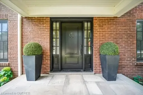 116 Whittington Place Oakville ON L6K 3V9