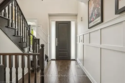 2474 Kwinter Road Oakville ON L6M 0K6