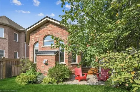 2474 Kwinter Road Oakville ON L6M 0K6