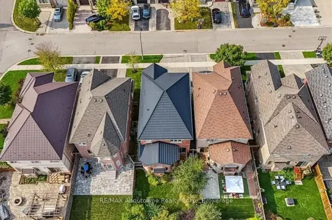 2474 Kwinter Road Oakville ON L6M 0K6