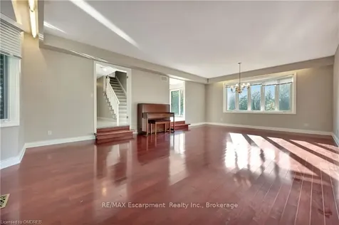 302 King Street E Caledon ON L7E 3J7