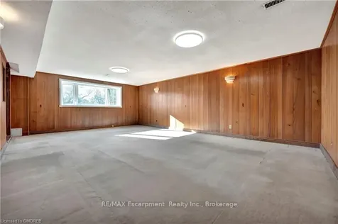 302 King Street E Caledon ON L7E 3J7