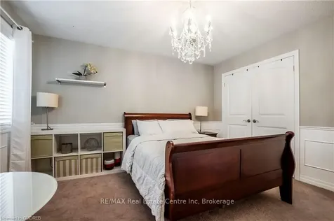 44 Forbes Terrace Milton ON L9T 3X8