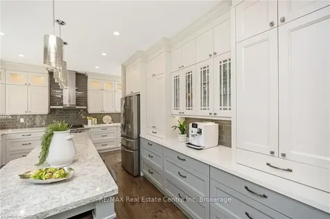 965 Mara Circle Milton ON L9T 6X4