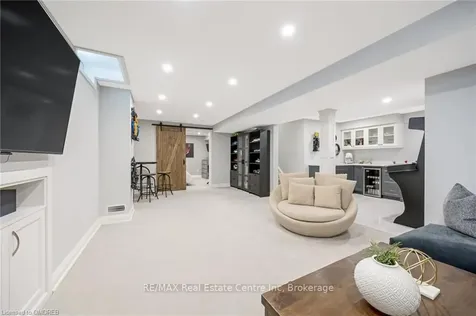 965 Mara Circle Milton ON L9T 6X4