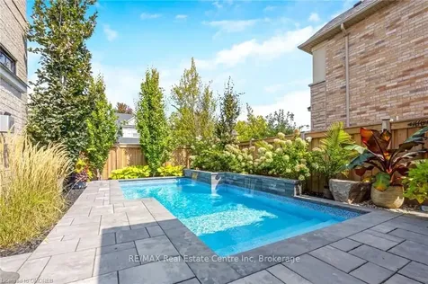 965 Mara Circle Milton ON L9T 6X4
