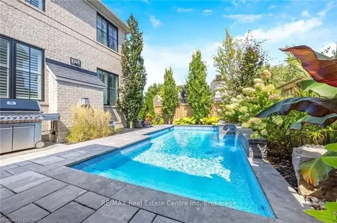 965 Mara Circle Milton ON L9T 6X4