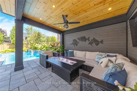 965 Mara Circle Milton ON L9T 6X4