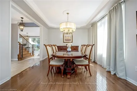 975 Stearn Place Milton ON L9T 6N3