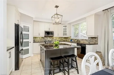 975 Stearn Place Milton ON L9T 6N3