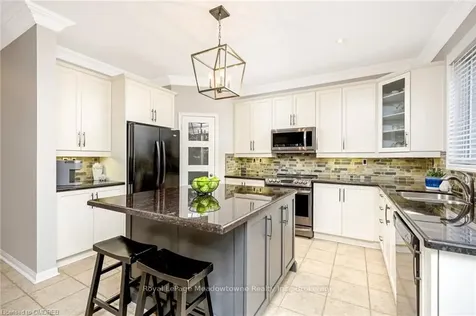 975 Stearn Place Milton ON L9T 6N3