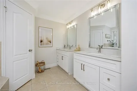 975 Stearn Place Milton ON L9T 6N3
