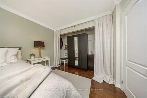 975 Stearn Place Milton ON L9T 6N3