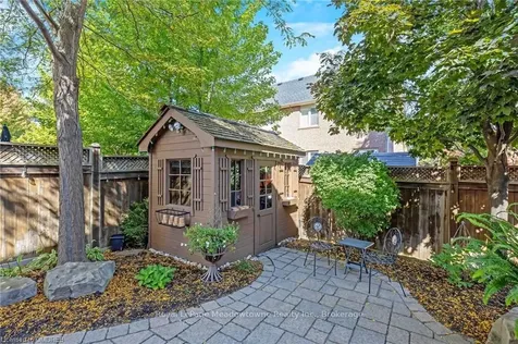 975 Stearn Place Milton ON L9T 6N3