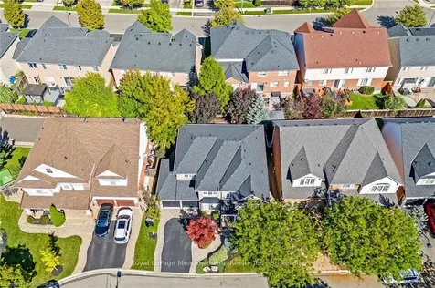 975 Stearn Place Milton ON L9T 6N3
