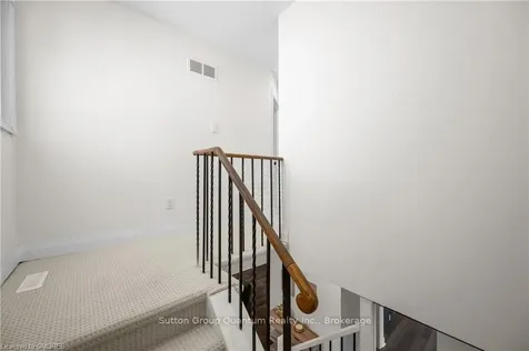 1144 Jamesway Boulevard Oakville ON L6H 2Z7