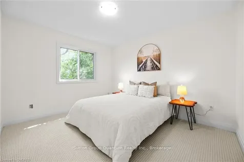 1144 Jamesway Boulevard Oakville ON L6H 2Z7