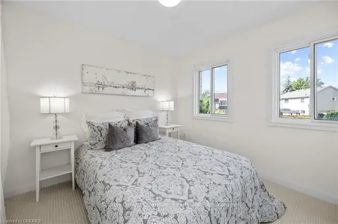 1144 Jamesway Boulevard Oakville ON L6H 2Z7