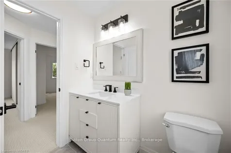 1144 Jamesway Boulevard Oakville ON L6H 2Z7