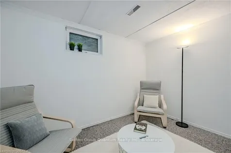 1144 Jamesway Boulevard Oakville ON L6H 2Z7