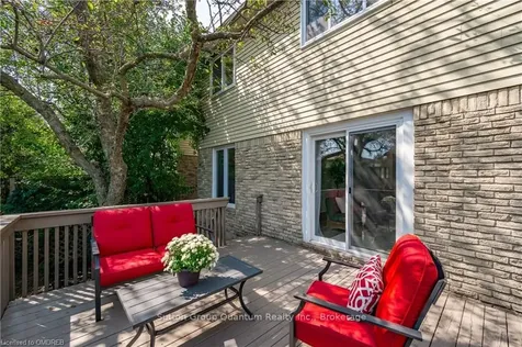 1144 Jamesway Boulevard Oakville ON L6H 2Z7
