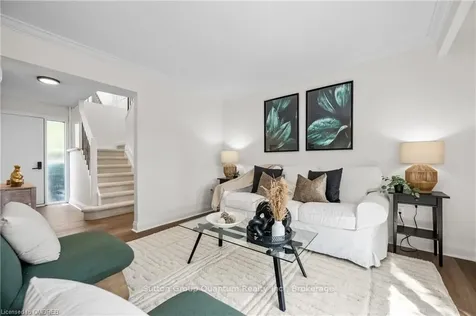 1144 Jamesway Boulevard Oakville ON L6H 2Z7