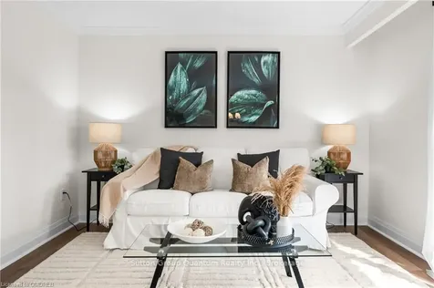 1144 Jamesway Boulevard Oakville ON L6H 2Z7