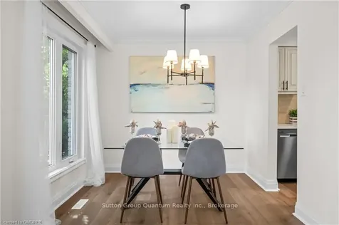 1144 Jamesway Boulevard Oakville ON L6H 2Z7