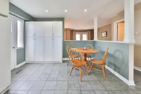 114 Orsett Street Oakville ON L6H 2N9