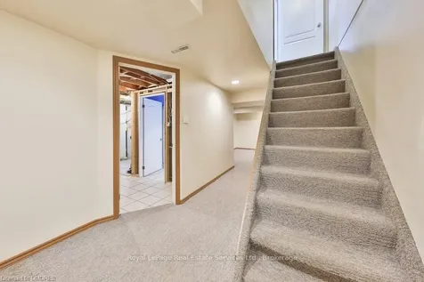 114 Orsett Street Oakville ON L6H 2N9