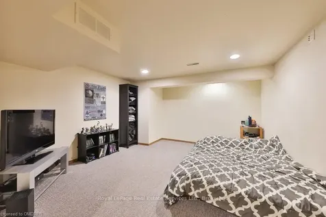 114 Orsett Street Oakville ON L6H 2N9