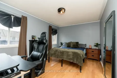 745 Edwards Avenue Milton ON L9T 6B2