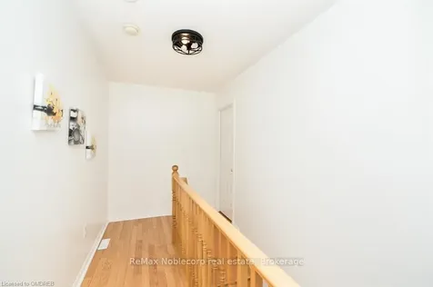 745 Edwards Avenue Milton ON L9T 6B2