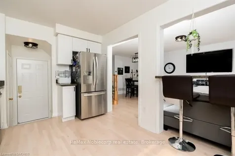 745 Edwards Avenue Milton ON L9T 6B2
