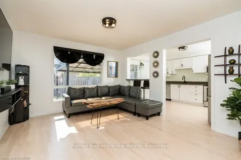 745 Edwards Avenue Milton ON L9T 6B2