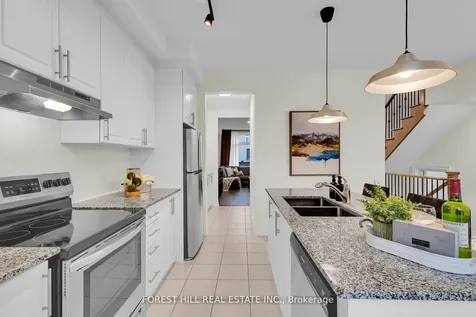 31 Queenpost Drive Brampton ON L6Y 6L2